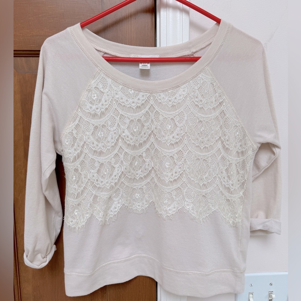 Derek Heart Juniors cream 3/4 sleeve with lace detail